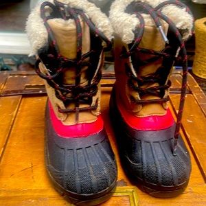 Gymboree snow boots